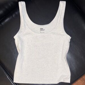 Aritzia TNA tank top